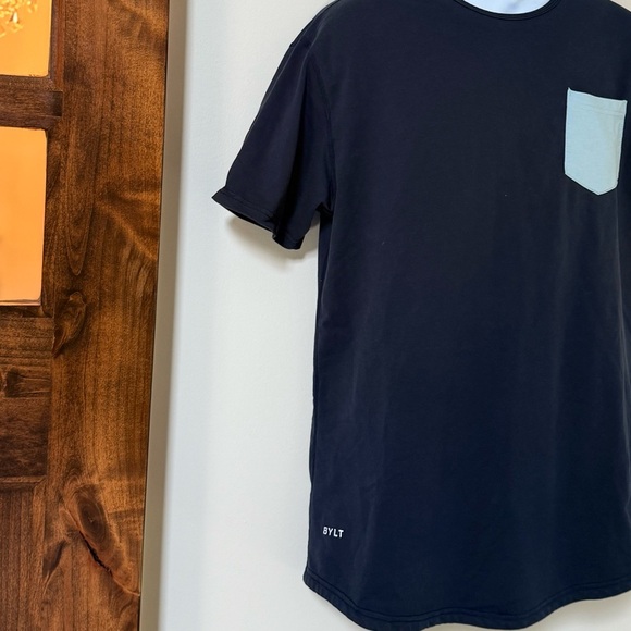 BYLT T-Shirt Men S Drop Cut Lux Pocket Performance Short Sleeve Curved Hem - Picture 4 of 4